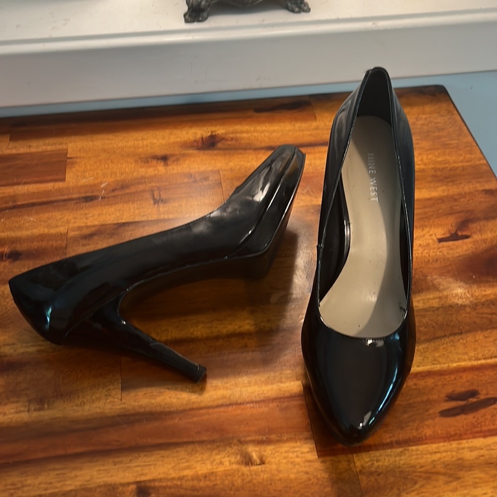 Black Patent Leather Heels, Size 10 - Picture 2 of 2